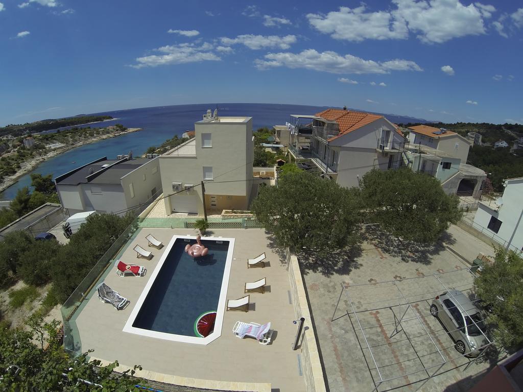 Apartments Martina Primosten Exterior photo