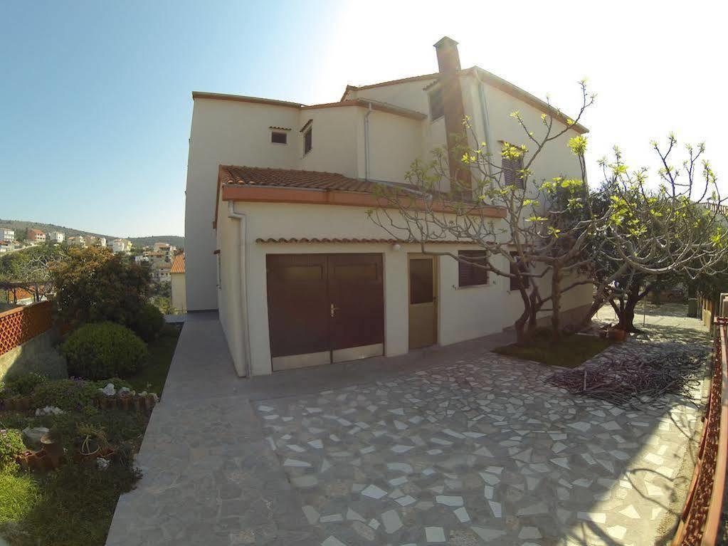 Apartments Martina Primosten Exterior photo